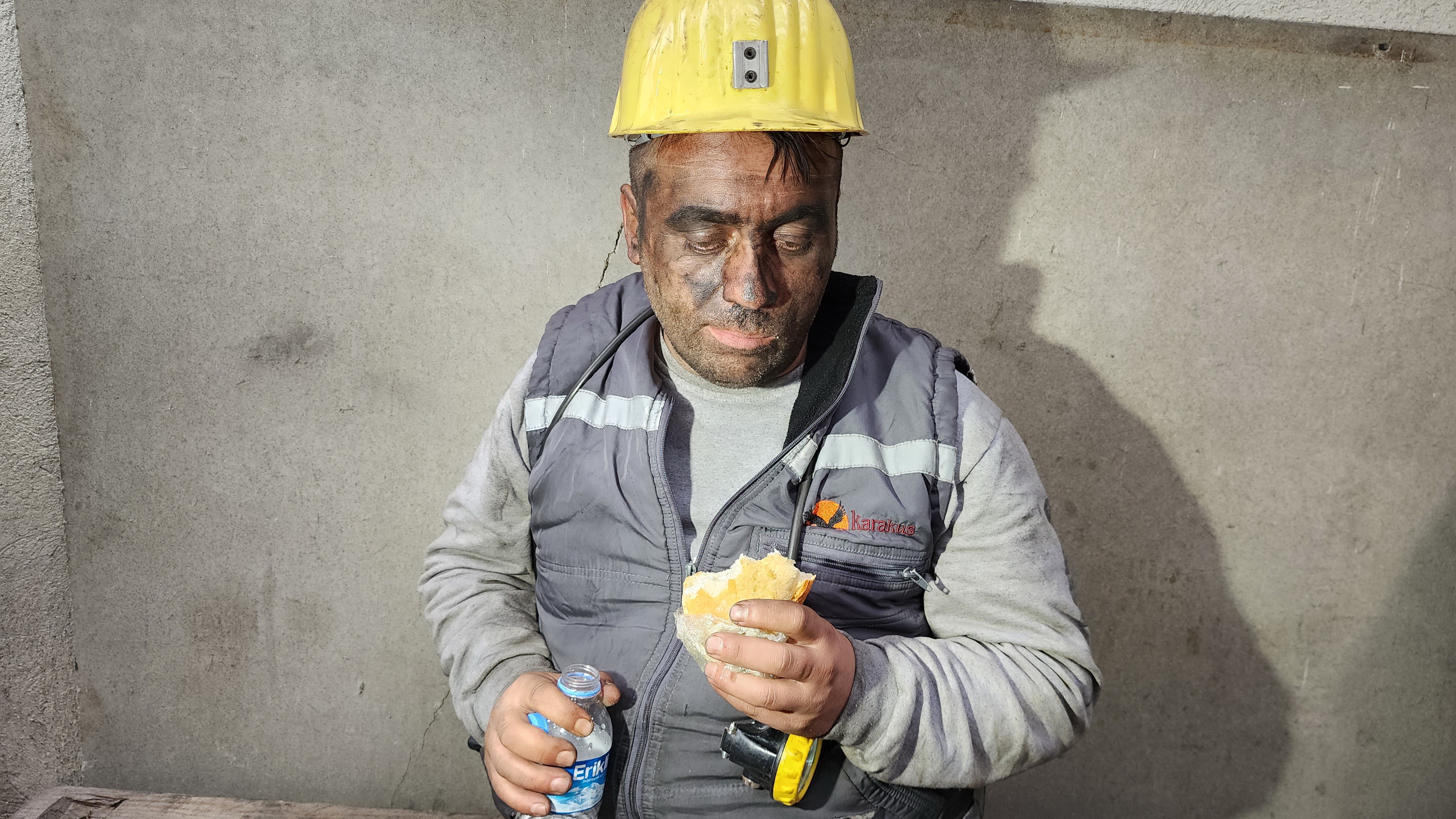 Maden işçisi faciadan iki dakikayla kurtuldu, 15 kişiden tek o sağ çıktı!