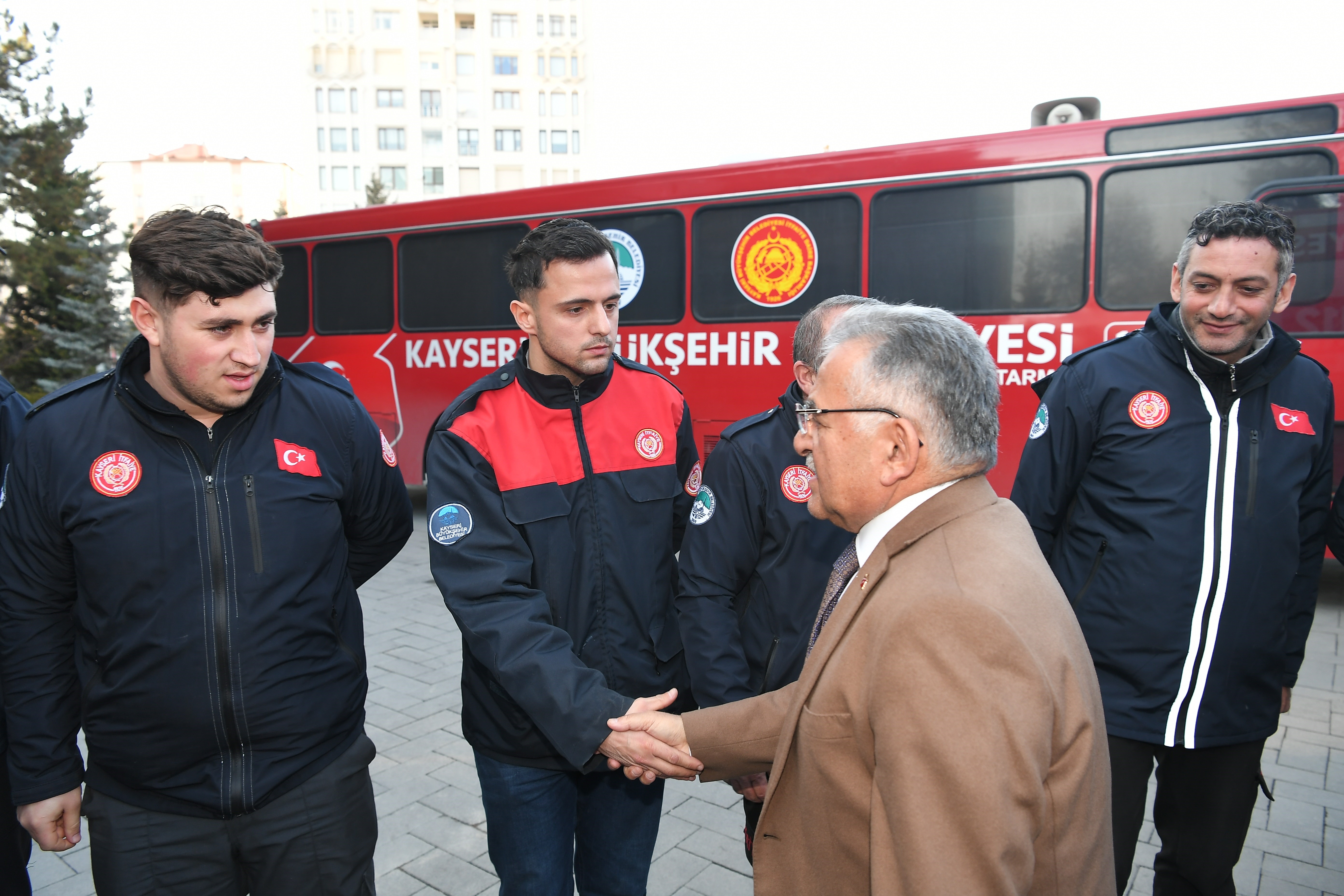 Hurda otobüsten doğal afet konaklama aracına!