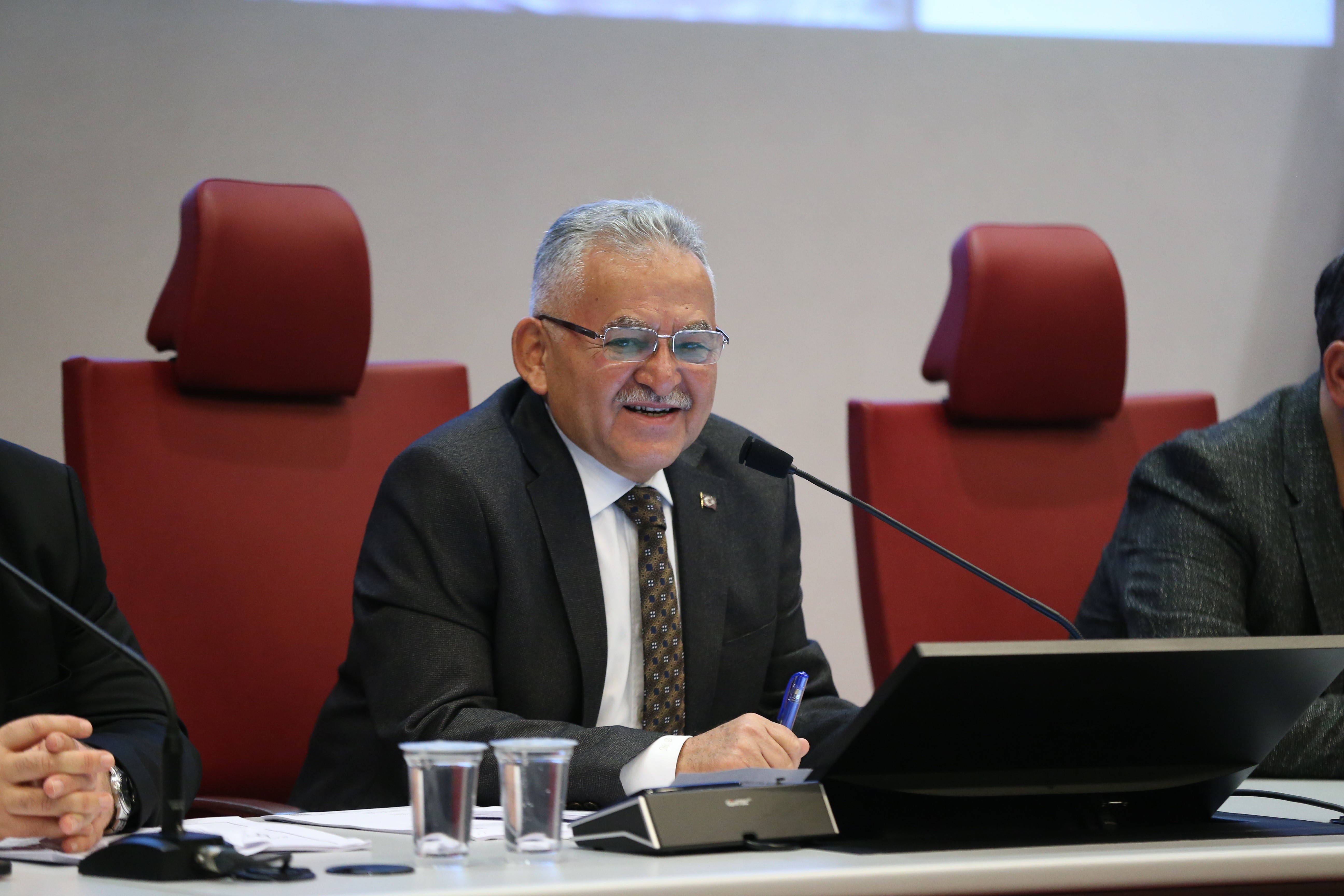 Kayseri Büyükşehir Belediye Meclisinde 72 madde karara bağlandı!