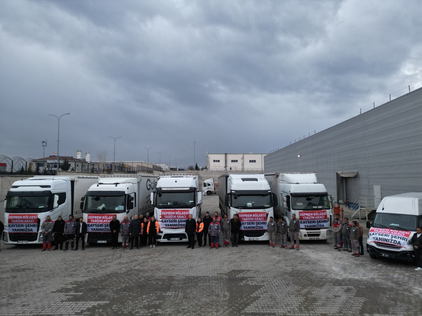Kayseri Deprem Koordinasyon Merkezi’nin yardım eli Malatya’ya uzandı!