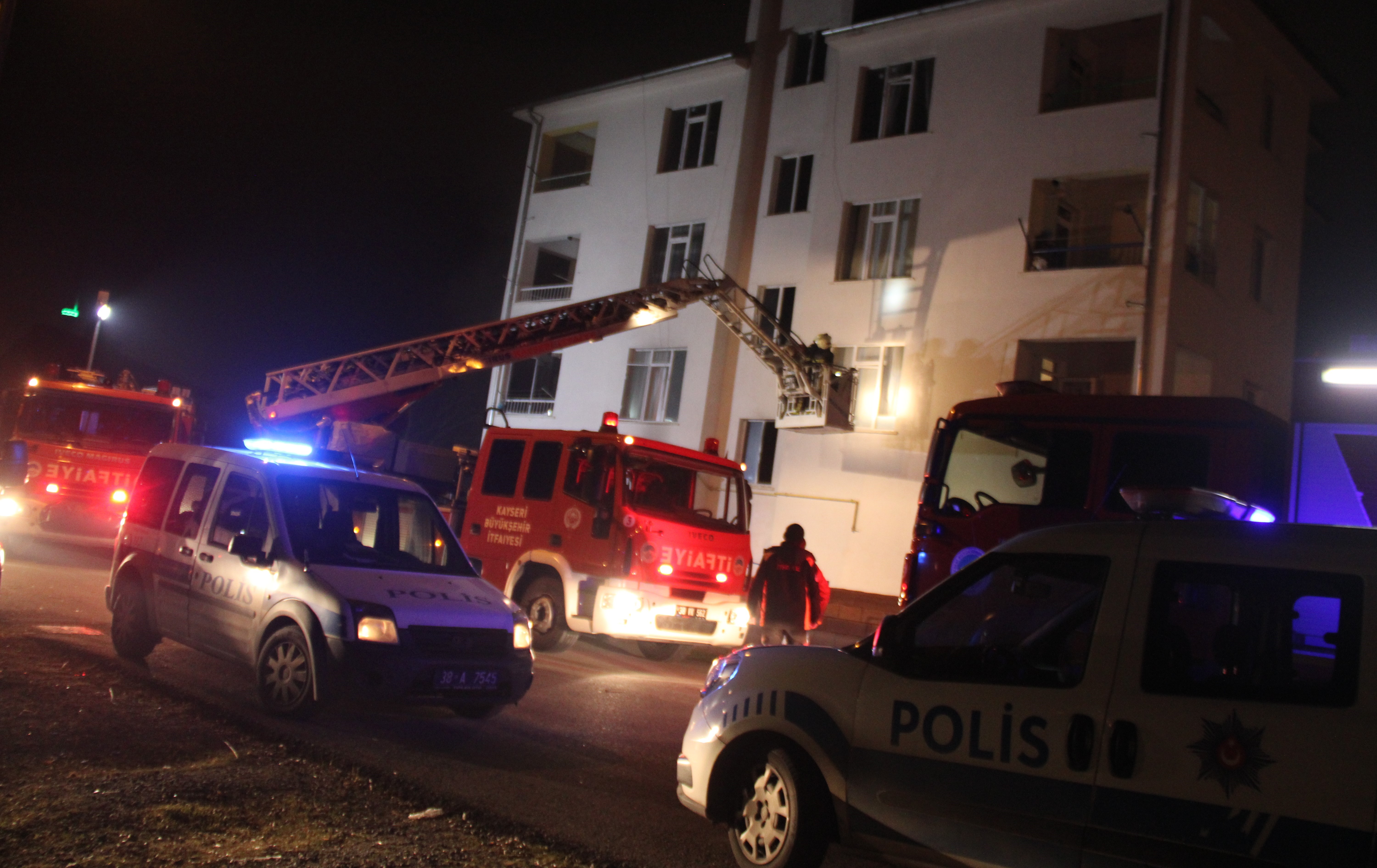 Kayseri'de yangın faciası: 1 ölü!