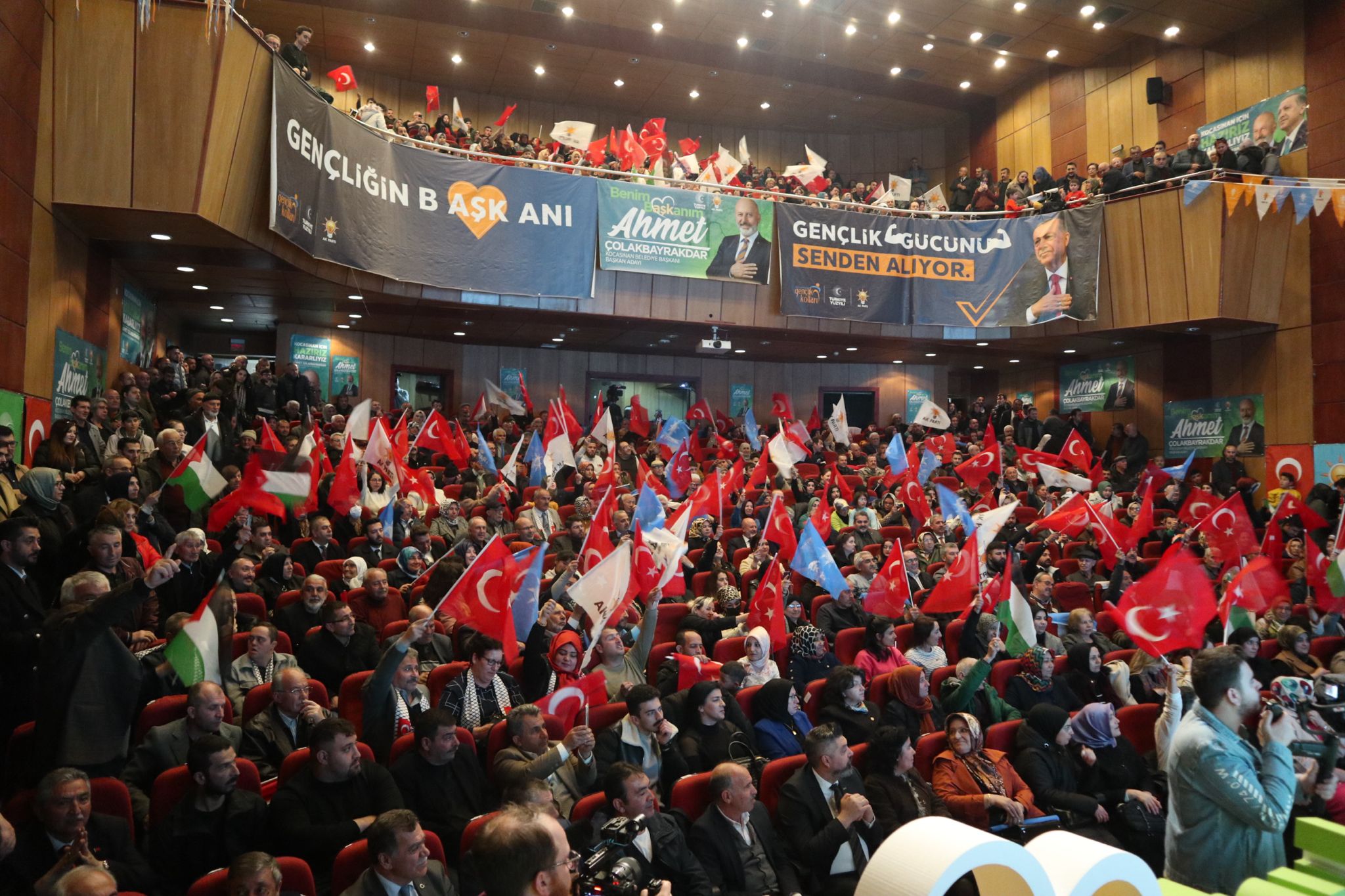 İl Başkanı Fatih Üzüm, Kocasinan Danışma Meclisinde Konuştu: “17- 0’ı Cumhuriyet Meydanı’na yazdırırız”