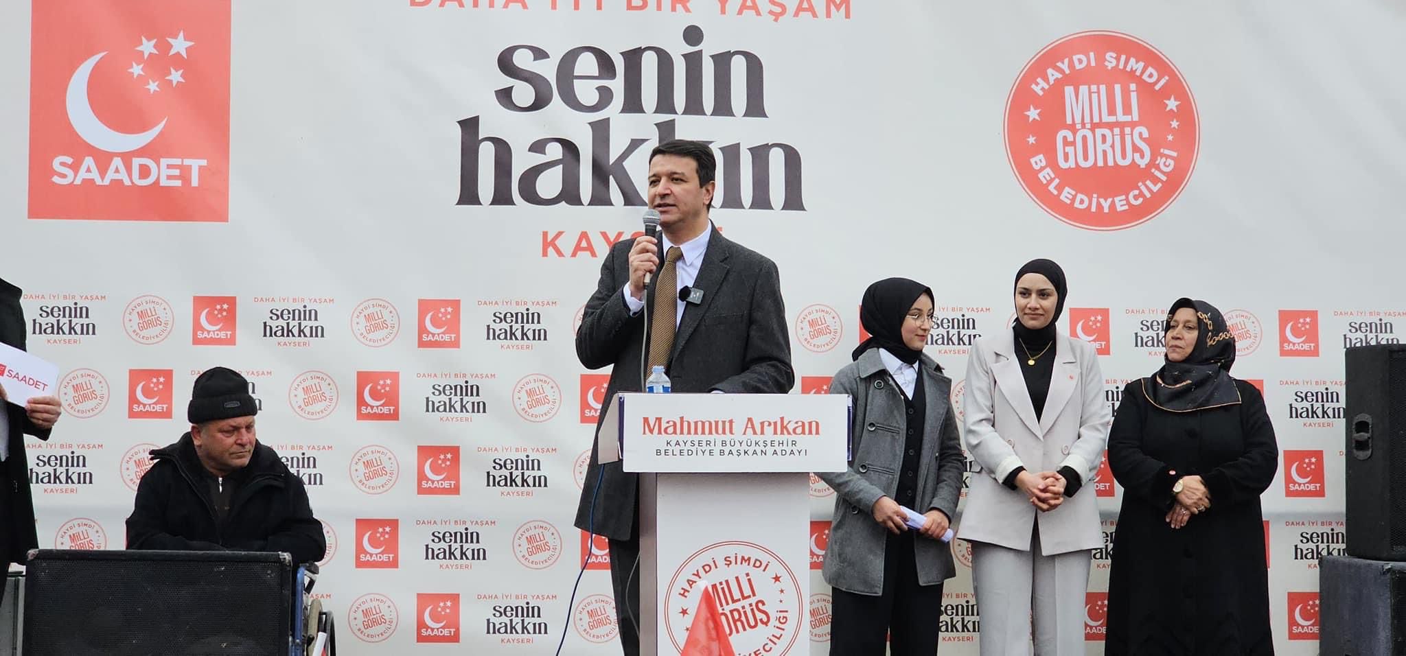 Saadet Partisinden Sarıoğlan'da gövde gösterisi!