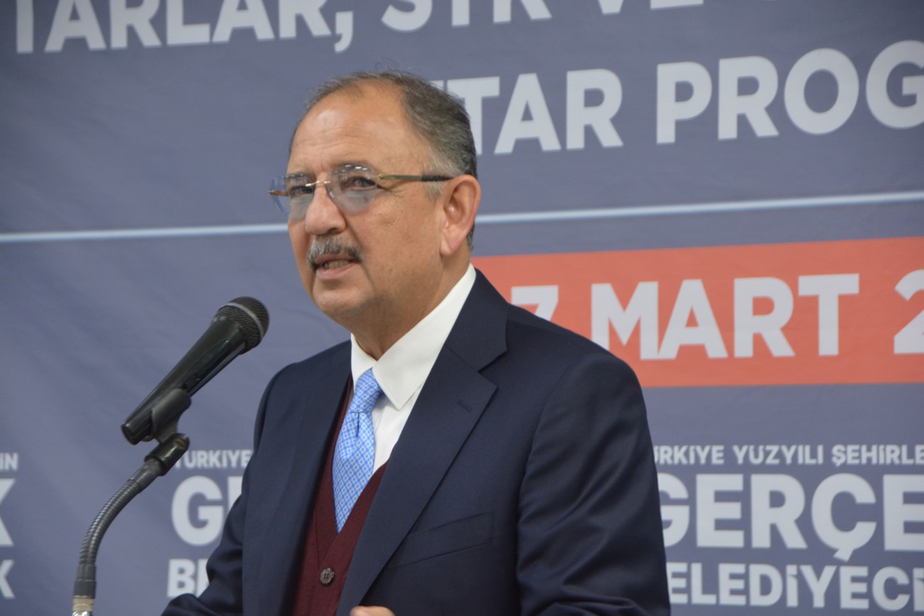 Bakan Özhaseki: "Türkiye'de kırılmamış 500’ün üzerinde fay hattı var, köpek kulübesini dahi sağlam yapmalıyız"