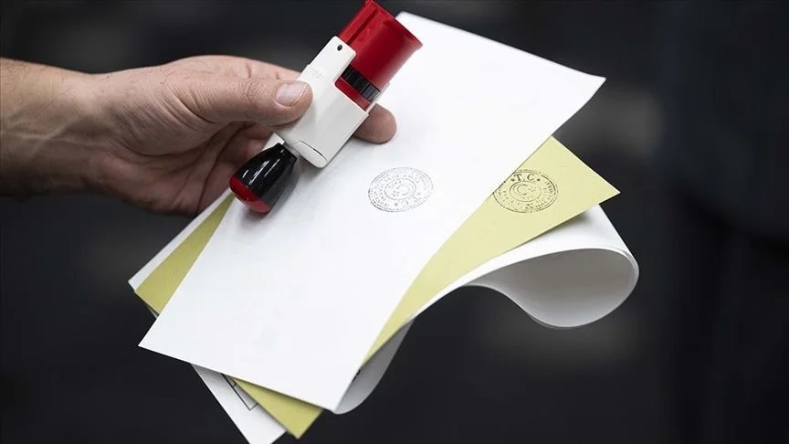 AK Parti'nin Seçmenle İlgili Anket Çalışması: "Zamlar Belimizi Büktü, Halktan Koptunuz"
