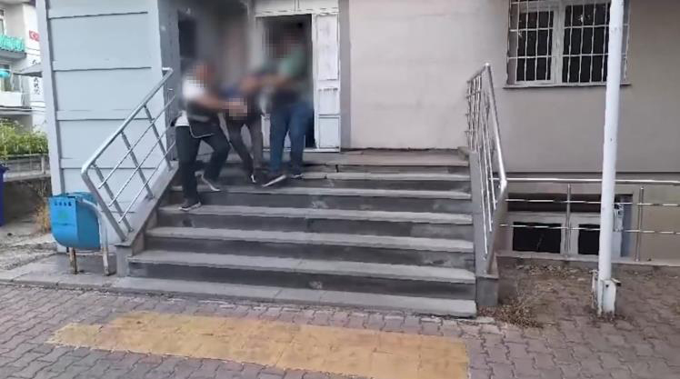 Kayseri'de iğrenç olay: Kar maskeli sapık zihinsel engelli kadına cinsel saldırıda bulundu!