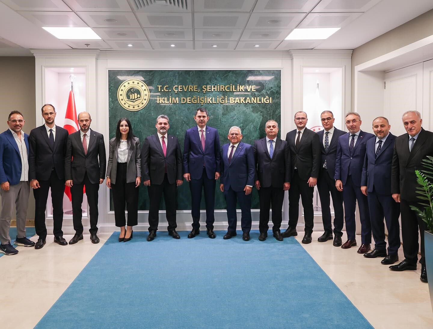 Başkan Büyükkılıç'tan Bakan Kurum'a ziyaret!