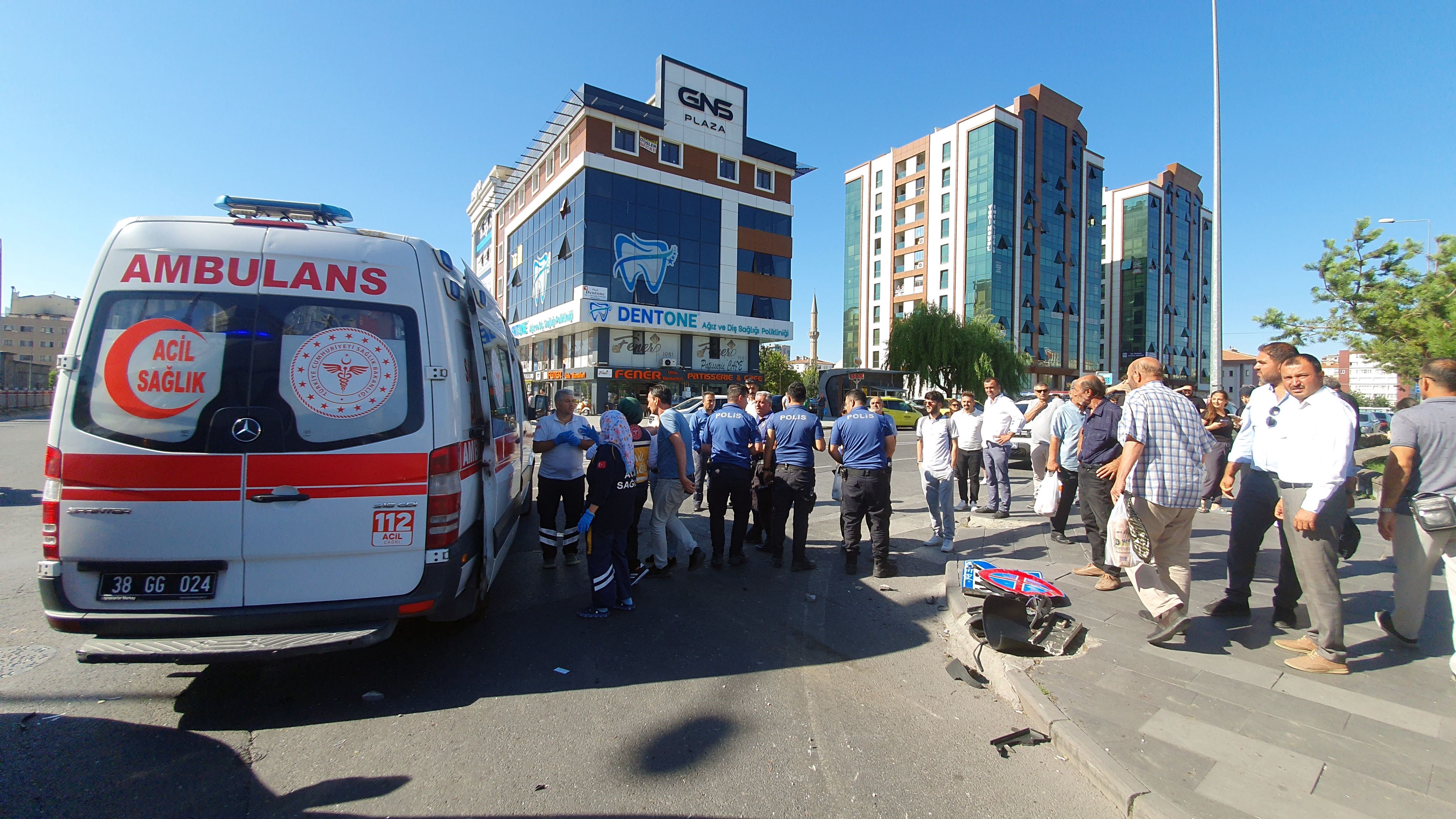 Freni patlayan halk otobüsü dehşet saçtı: 4 yaralı!