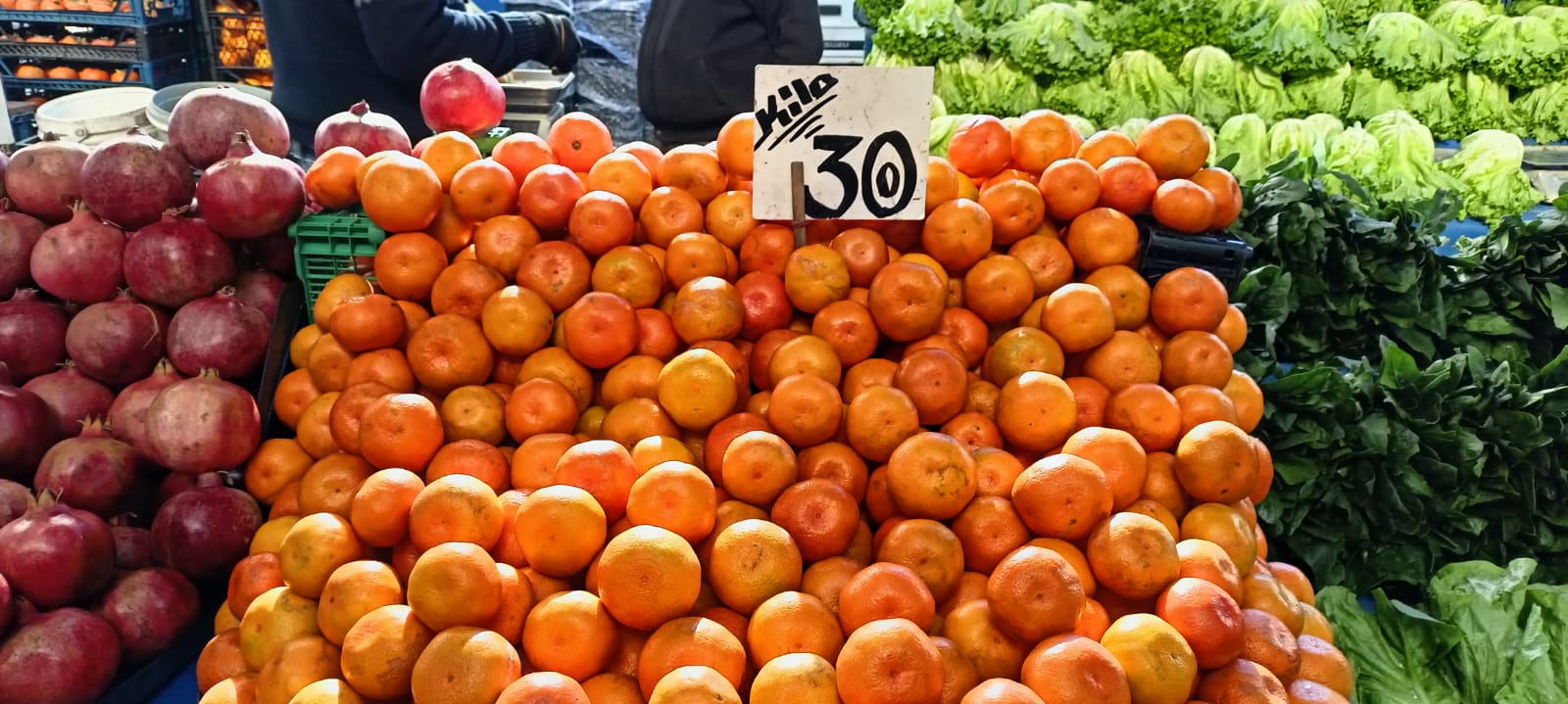 Kayseri Pazarı'nda Fiyatlar Dalgalanıyor: Brokoli 120 Lira ile En Pahalı, Patates 10 Lira ile En Ucuz