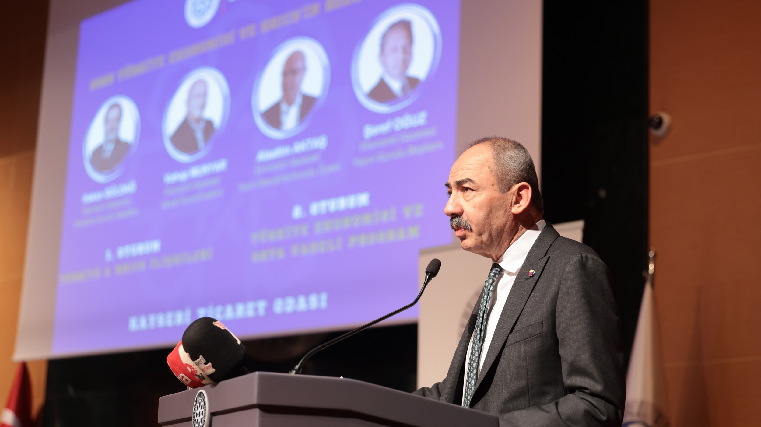 KTO’da 2025 Türkiye Ekonomisi ile Brıcs'in Rolü Konuşuldu!
