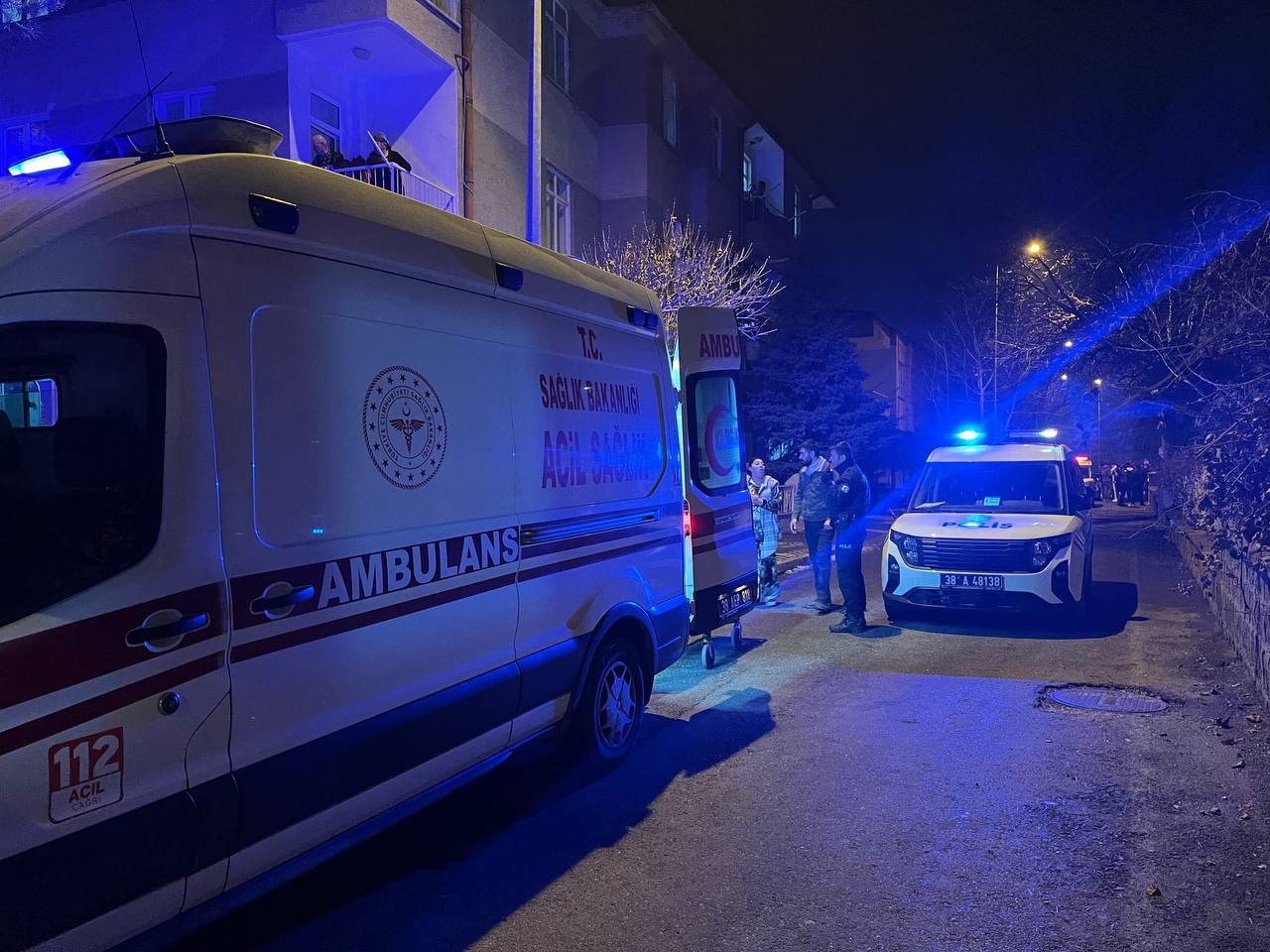 Düğünde iki grup arasında bıçaklı kavga: 1 yaralı!