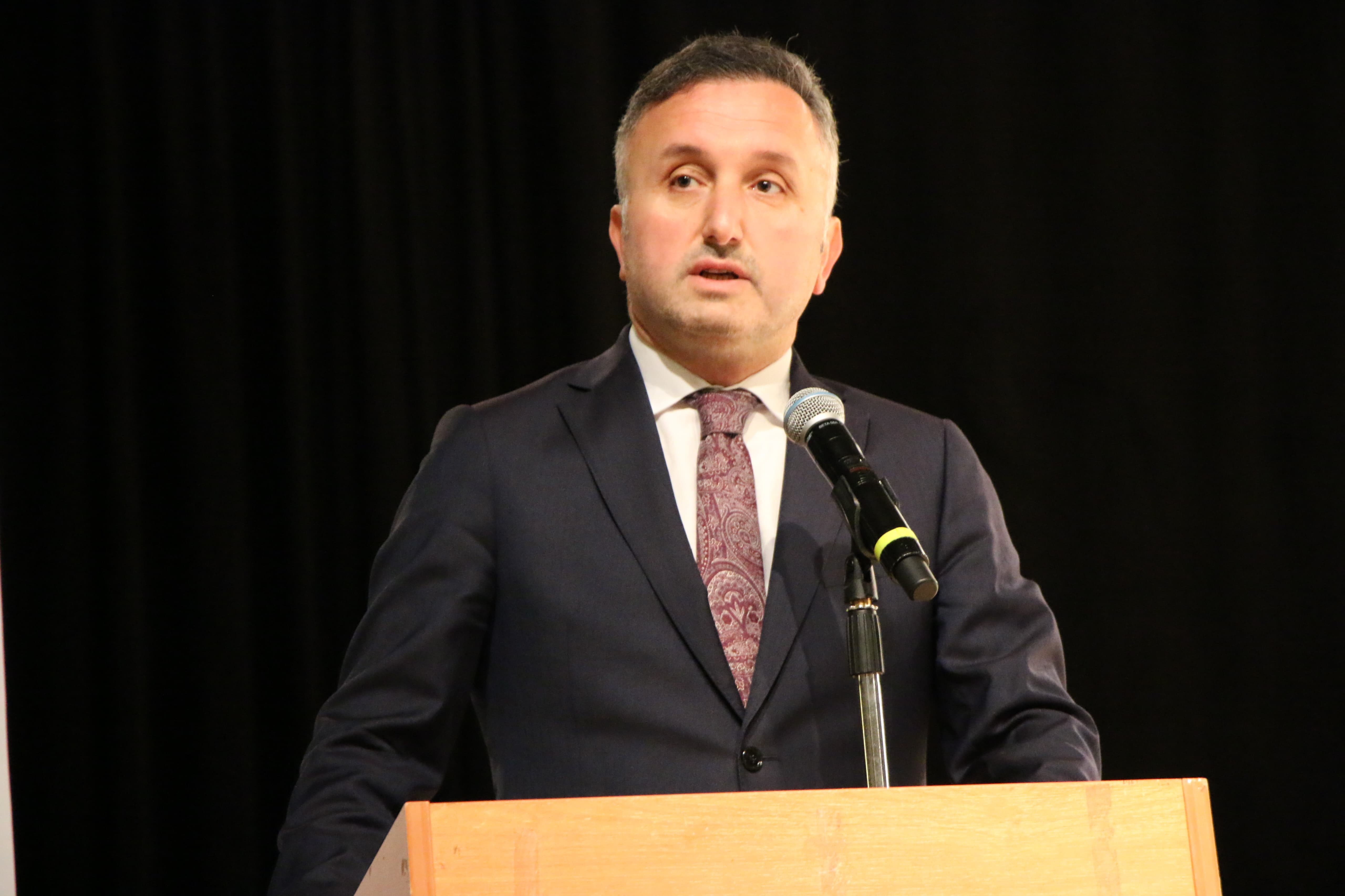 Vali Çiçek: "Çocuklarımızın tek bağımlılığı vatan, millet, bayrak sevgisi olacak"
