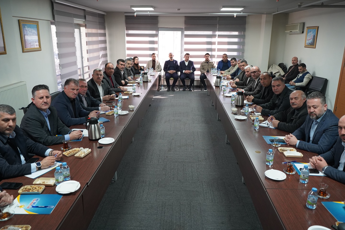 AK Parti Kayseri İl Başkanı Fatih Üzüm, 17 Ocak Kongresi İçin Hazırlıkları Görüştü!
