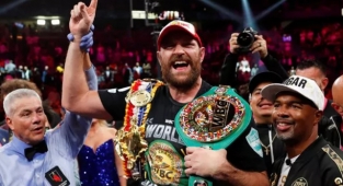 Tyson Fury, Deontay Wilder’ı nakavt ederek unvanını korudu!