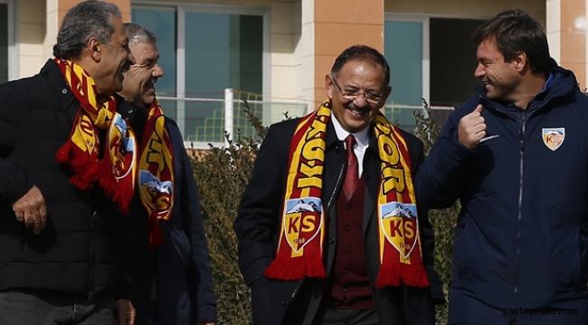 Özhaseki ve Çelik Kayserispor’da.