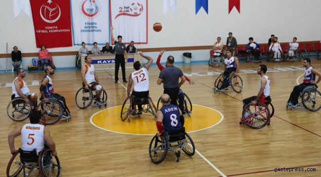 Başkan Dr. Memduh Büyükkılıç, Tekerlekli Sandalye Basketbol Maçında