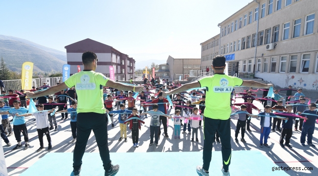 BÜYÜKŞEHİR İLE SPORCU GENÇLİK