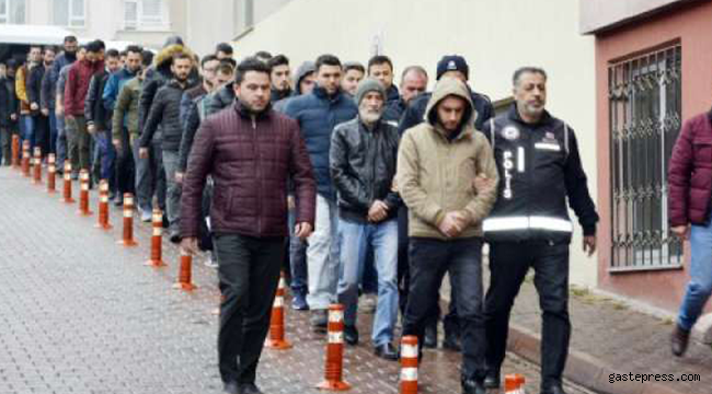FETÖ’den gözaltına alınan 26 askeri personelden 16’sı tutuklandı