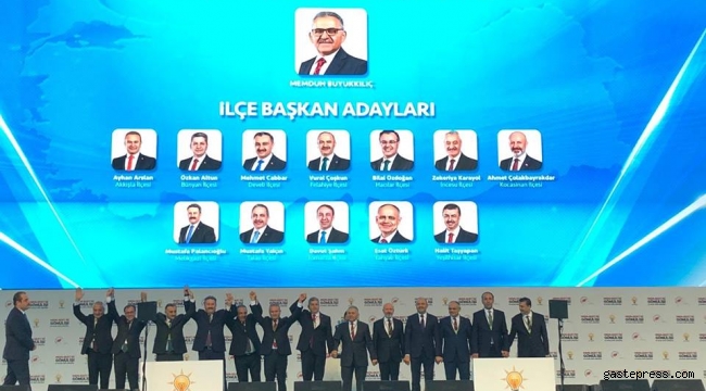 Başkan Dr. Memduh Büyükıklıç,  AK Parti'nin seçim manifestosu toplantısında