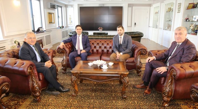 Vatan, Millet, Bayrak ve Türkiye ortak noktamız…