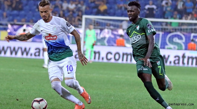 Çaykur Rizespor, Deplasmanda Bursaspor'u 2-0'la Geçti