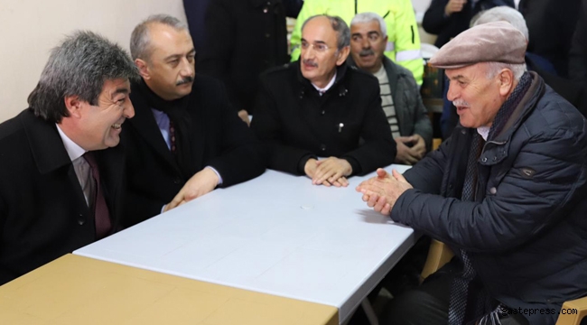 Millet İttifakı Büyükşehir Adayı Dursun Ataş vatandaşlarla buluşuyor