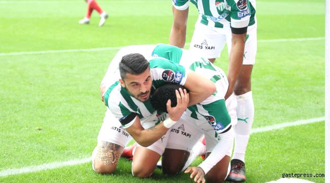 Bursaspor, 9 Hafta Sonra 3 Puanla Tanıştı!