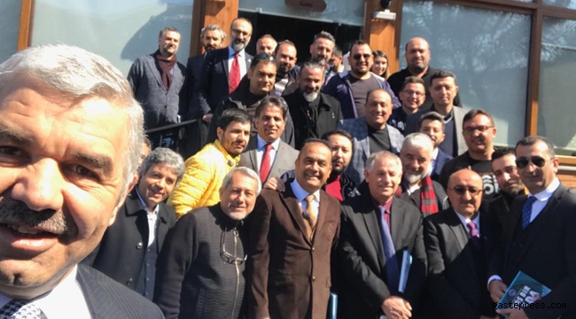 Büyükşehir Belediye Başkanı Çelik, basın mensuplarıyla vedalaştı