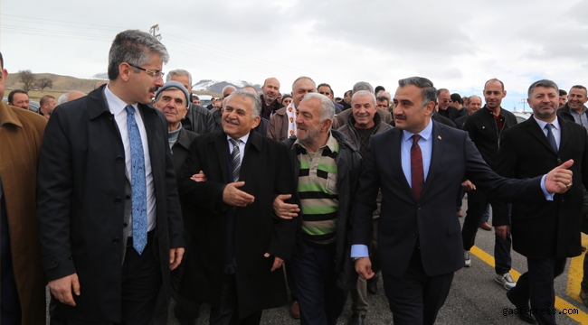 Develi'de Memduh Başkan'a Sevgi Seli