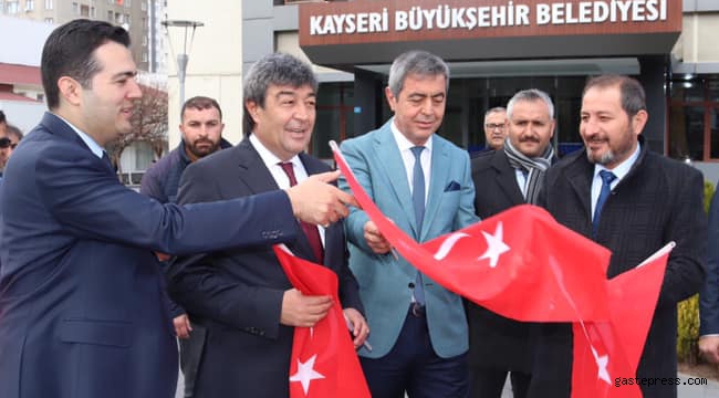 İyi Parti Adayı Dursun Ataş Esnaf ve Vatandaşlarla Bir Araya Gelmeye devam ediyor