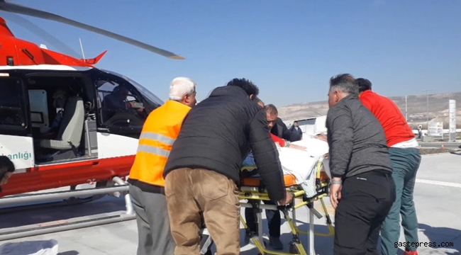 Kalp krizi geçiren hasta, hava ambulansı ile sevk edildi