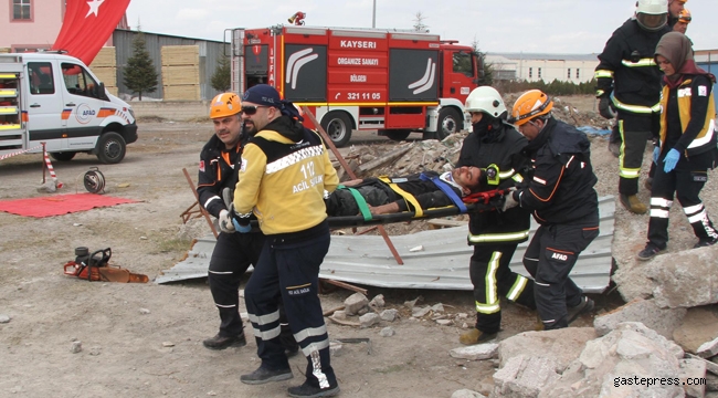 Kayseri'de deprem, yangın ve kurtarma tatbikatı
