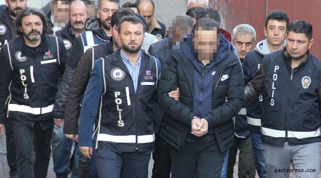 Kayseri'de dolandırıcılık çetesi şüphelileri adliyede