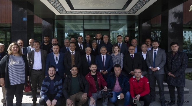 Büyükşehir Belediye Başkanı Büyükkılıç'a ziyaretler sürüyor  