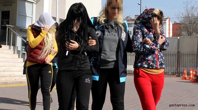 Fuhuş için oyun sitelerinden haberleşmişler