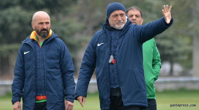 Hikmet Karaman: Sivasspor maçı iki takım için de önemli