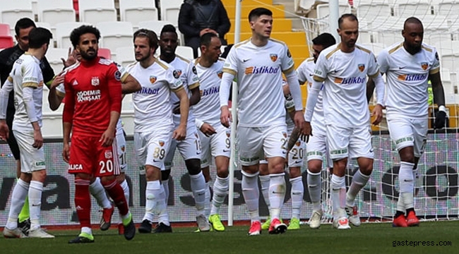 Kayserispor Deplasmanda Sivasspor'u Farklı Yendi