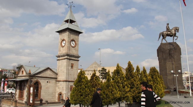 Tarihi saat kulesi, 113 yıldır ayakta