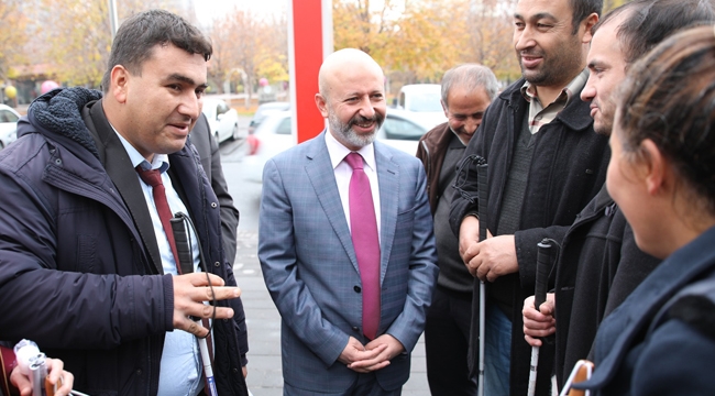 Başkan Çolakbayrakdar’dan Engelliler Haftası Mesajı