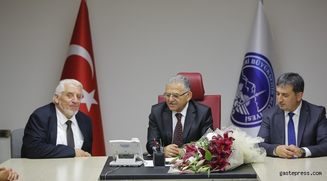 Damla Gönüllülük Hareketi Başkan Büyükkılıç’ı ziyaret ettiler
