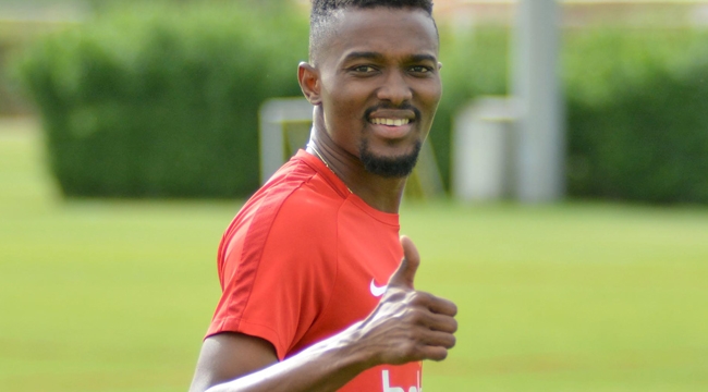 Kayserispor, Mensah ile 3 yıllık sözleşme imzaladı