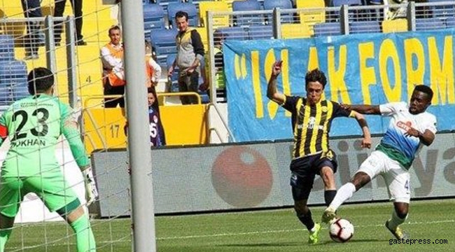 Rizespor, Ankaragücü Karşısında Puanı 90. Dakikada Kurtardı