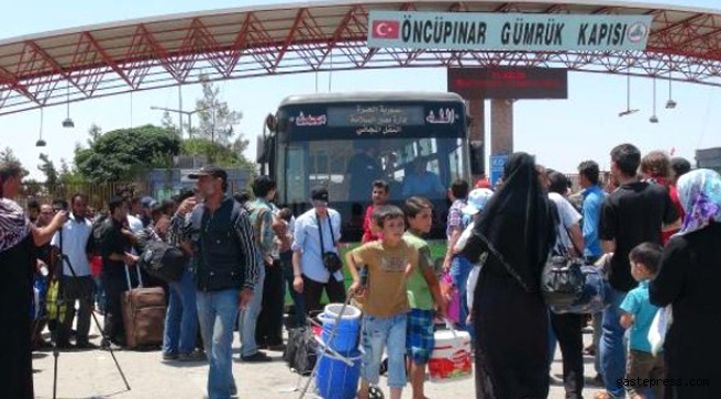 Suriyeliler bayram için ülkelerine gitmeye başladı