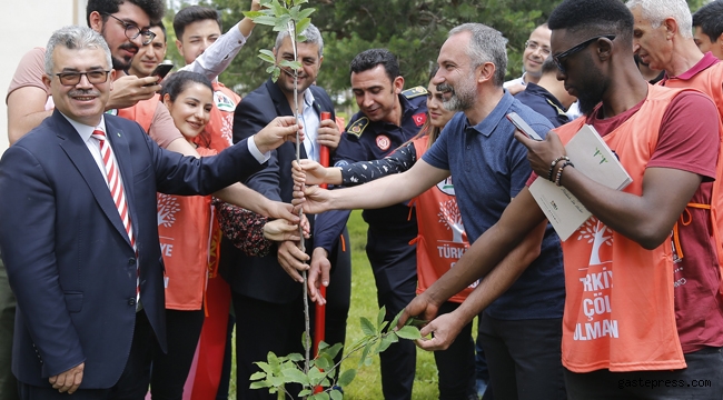 Çevre İçin El Ele