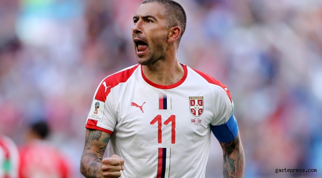 Ersun Yanal Kolarov'u istedi