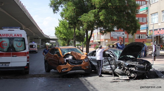 Kayseri'de trafik kazası: 8 yaralı
