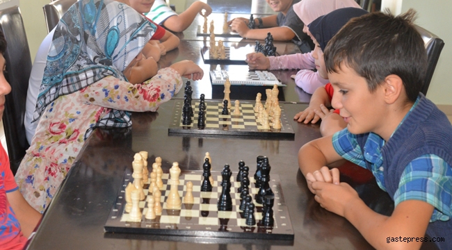 Melikgazi Belediyesi yaz okulunda çocuklar eğlenerek öğrenecekler