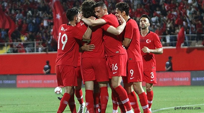 Milli Takım hazırlık maçında Özbekistan'ı 2-0 mağlup etti