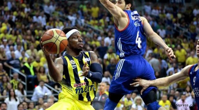 Şampiyonluk serisinde Anadolu Efes öne geçti!