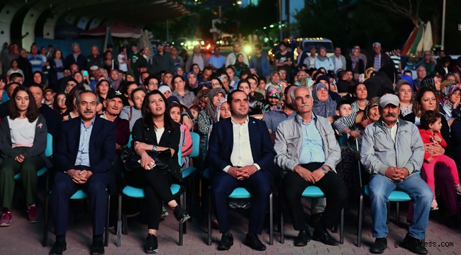 Ankara Büyükşehir Belediyesi’nin Kültür Hizmeti “Açık Hava Sineması” Başkentlilerle Buluştu!